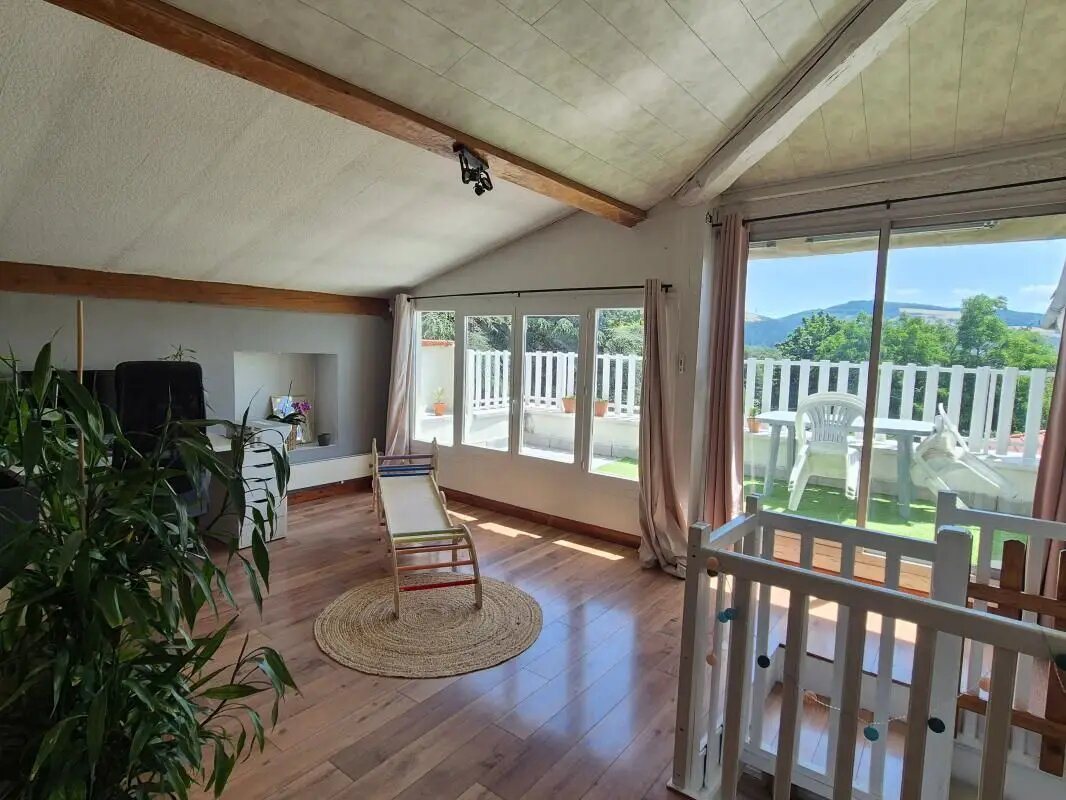 Appartement à vendre, 163m², Saint-Jean-Bonnefonds