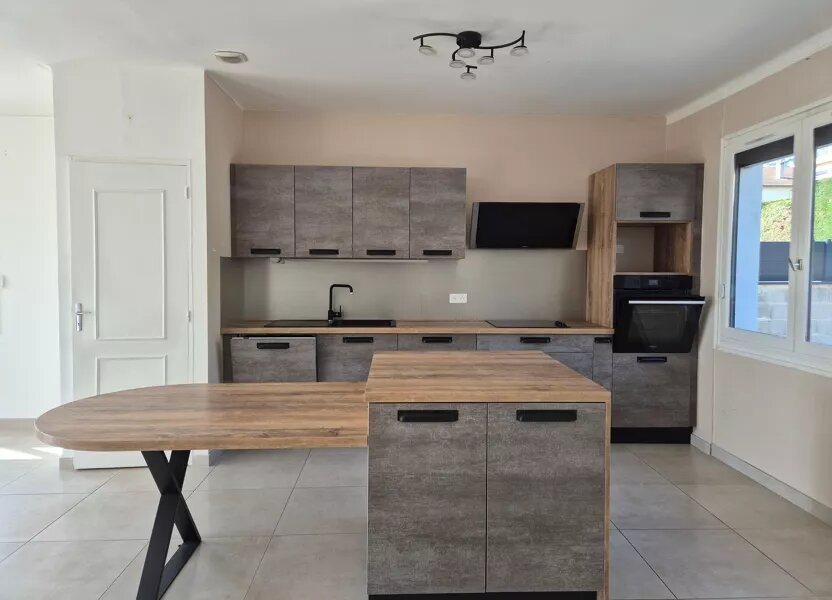Appartement à vendre, 85m², Saint-Genest-Lerpt