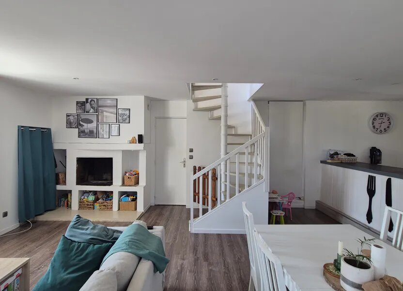 Appartement à vendre, 163m², Saint-Jean-Bonnefonds