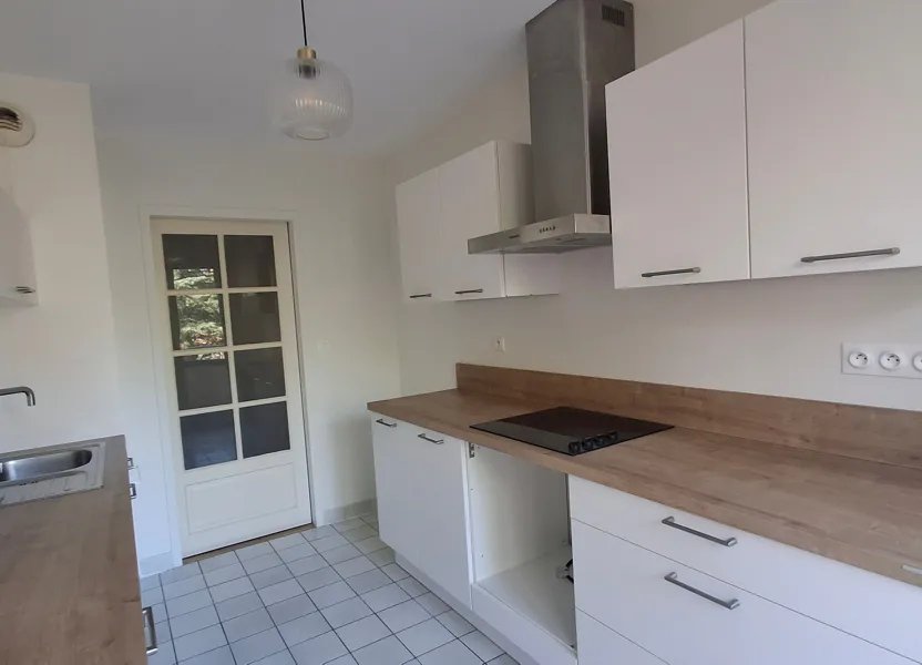 Appartement à louer, 102m², Sainte-Foy-lès-Lyon