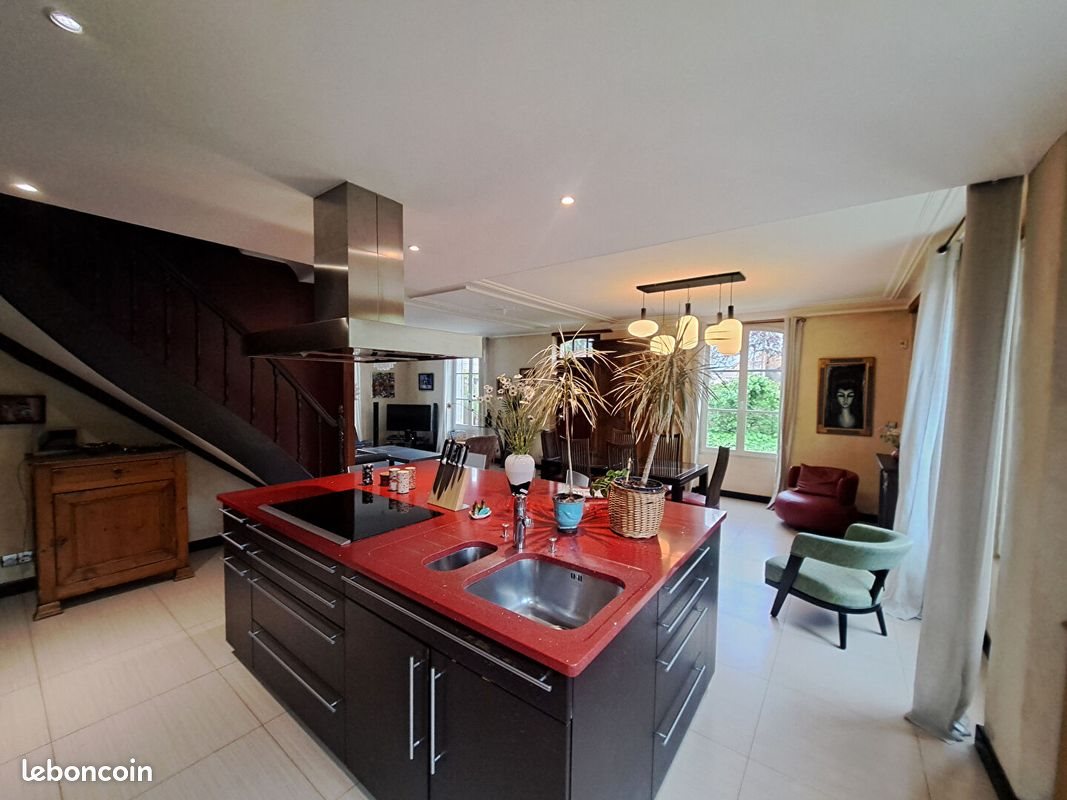 Maison à vendre, 210m², La Flèche