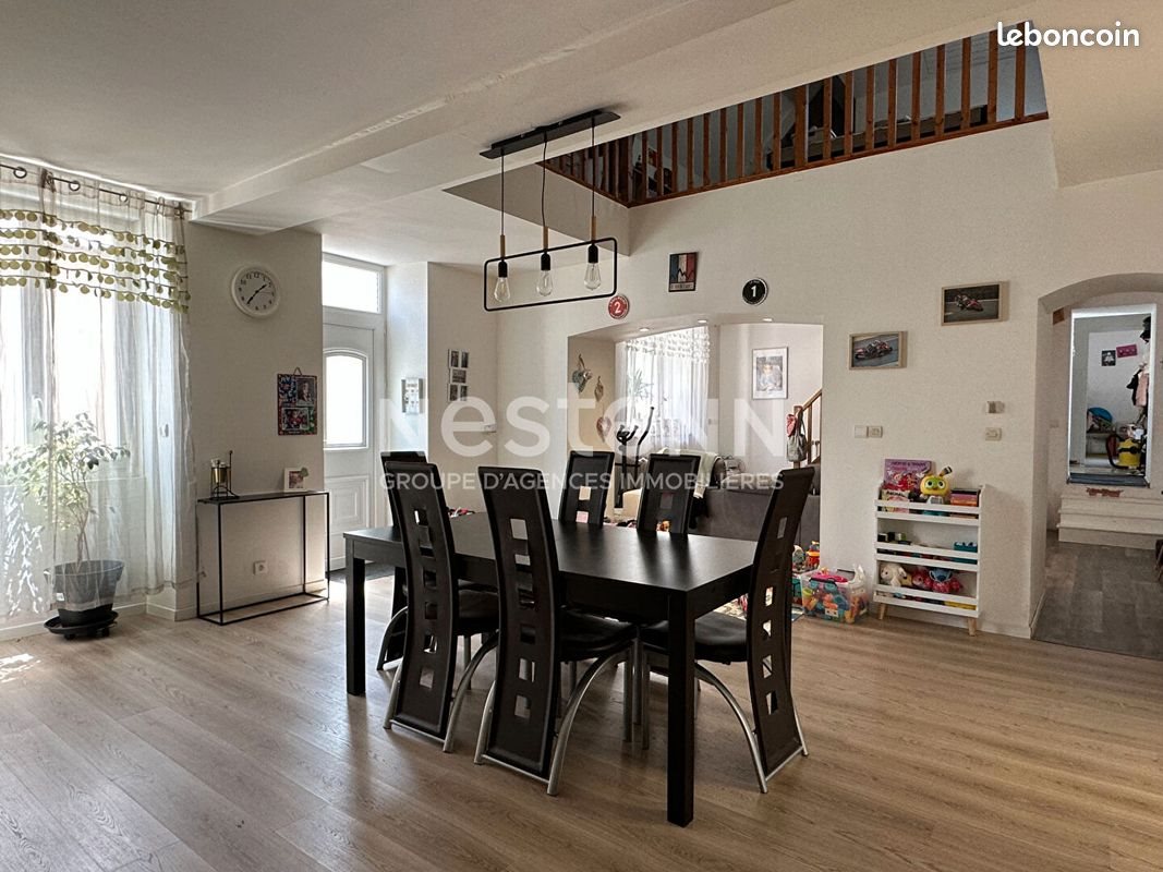 Maison à vendre, 200m², Cérans-Foulletourte