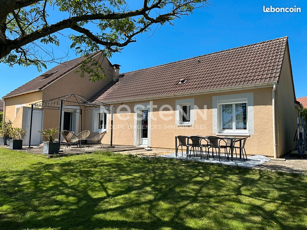 Maison à vendre, 140m², Oizé