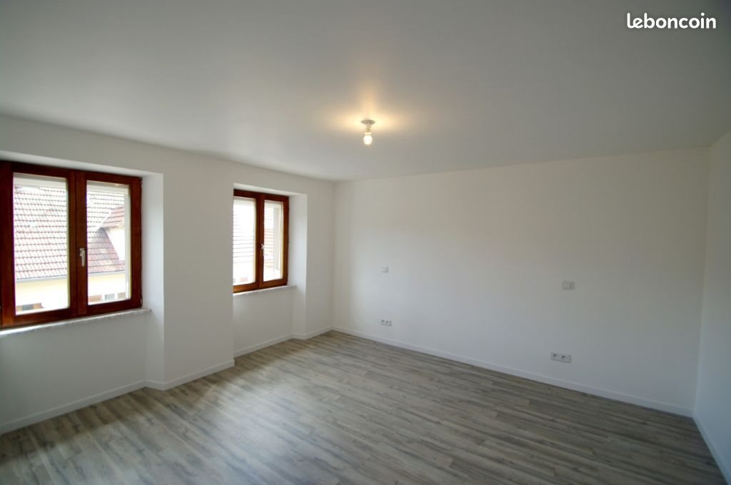 Appartement à louer, 84m², Lutzelhouse
