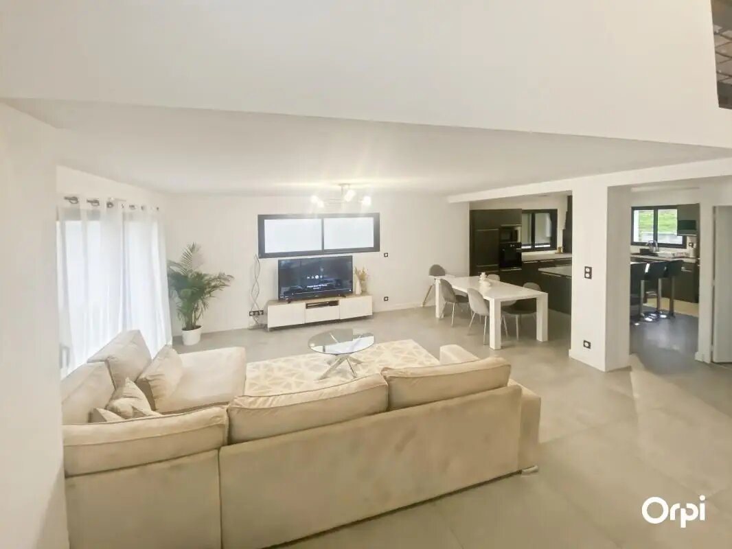 Maison à louer, 118m², Caudan
