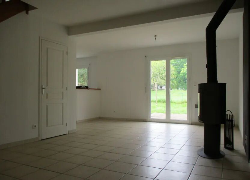Maison à louer, 73m², Saint-Molf