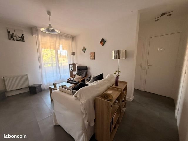 Appartement à louer, 52m², Oullins