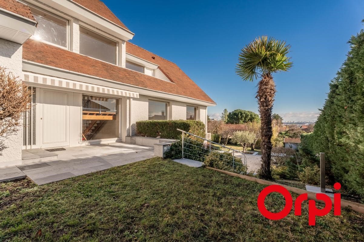 Maison à vendre, 285m², Saint-Genis-Laval