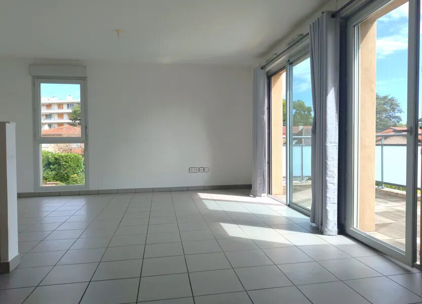 Appartement à vendre, 63m², Saint-Genis-Laval