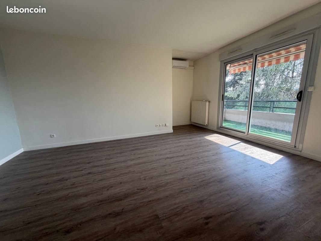 Appartement à louer, 110m², Tassin-la-Demi-Lune