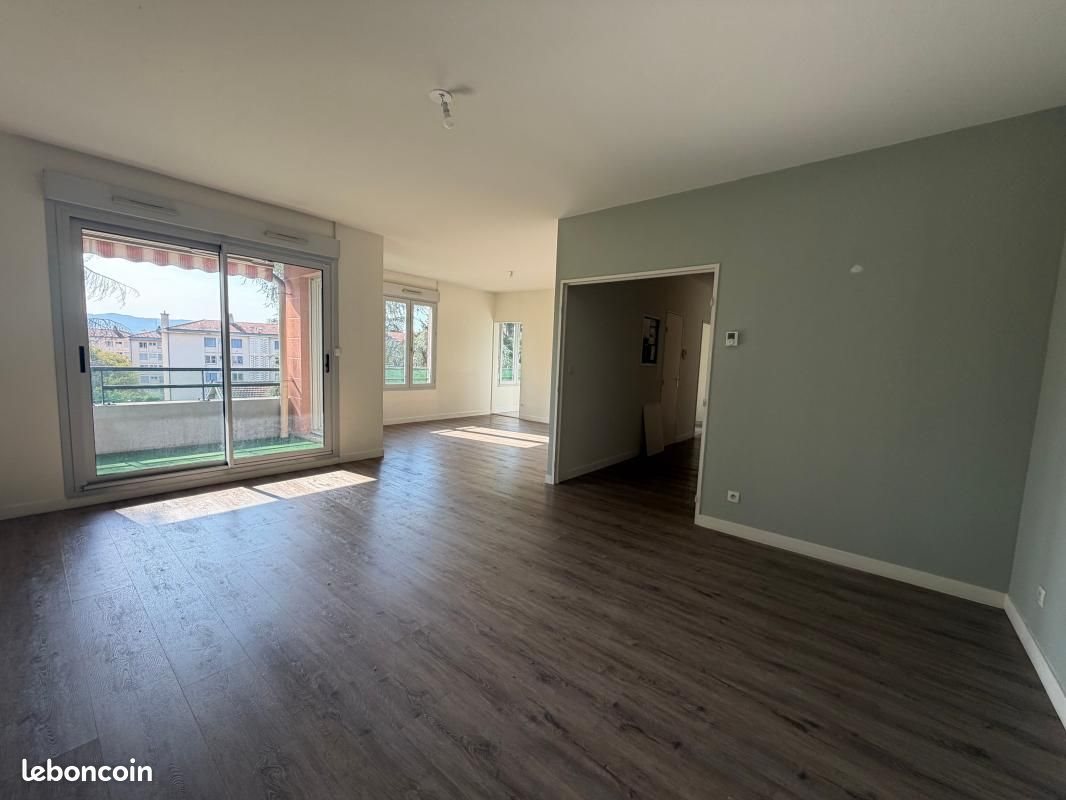Appartement à louer, 110m², Tassin-la-Demi-Lune
