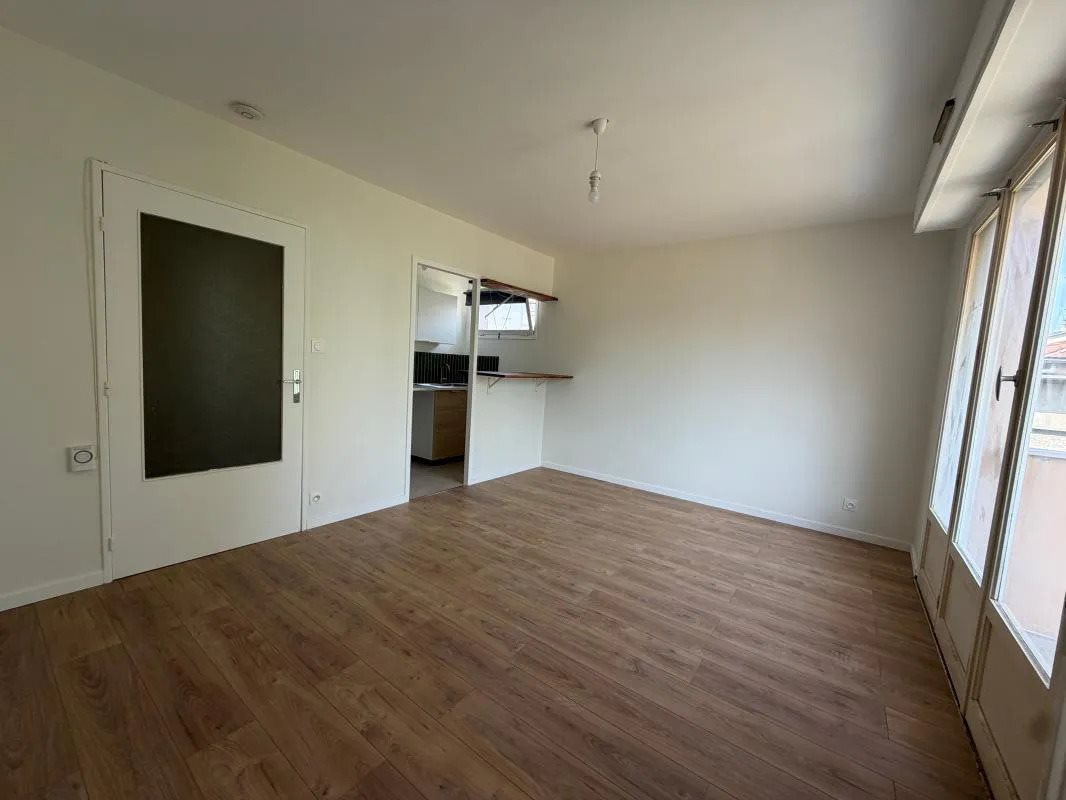 Appartement à louer, 26m², La Mulatière