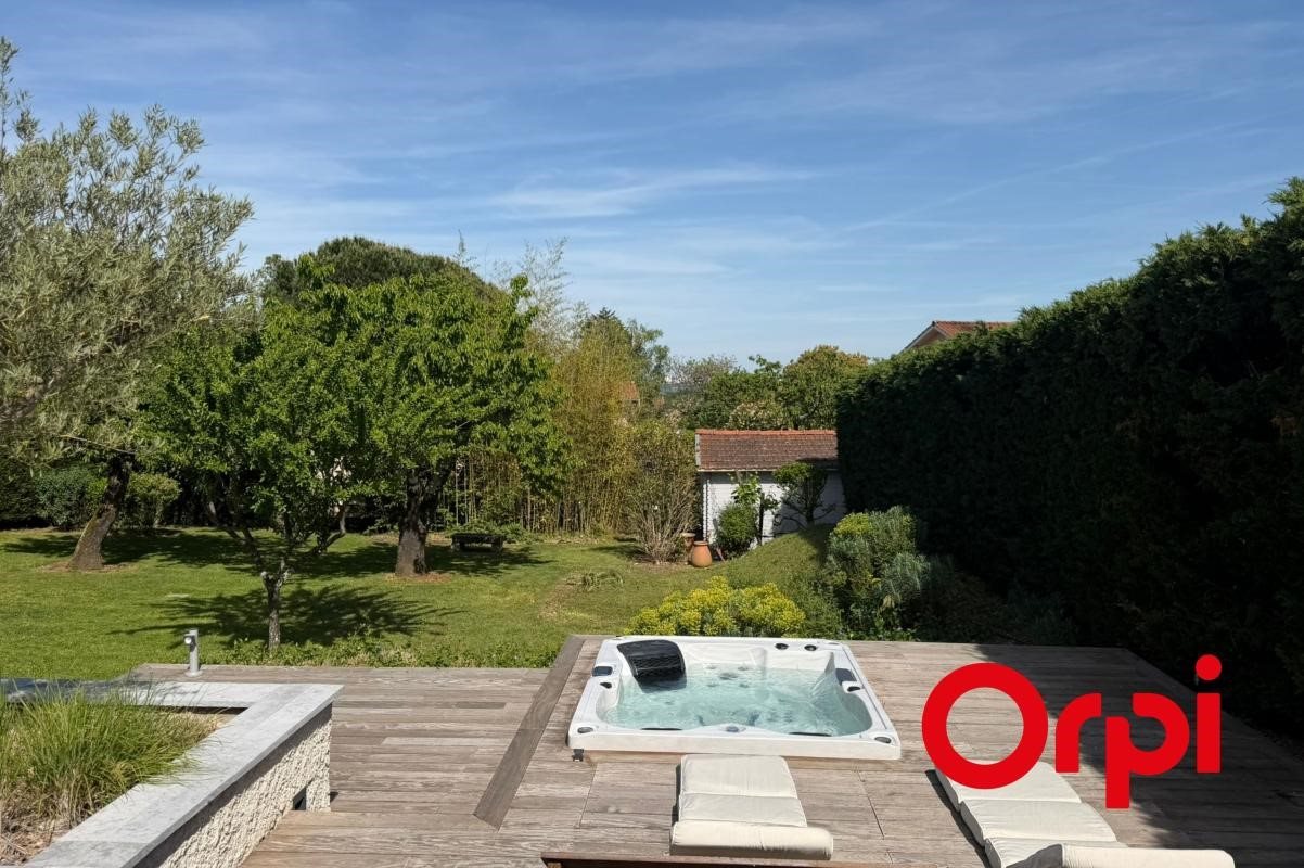 Maison à vendre, 285m², Saint-Genis-Laval