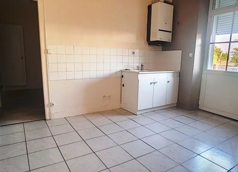 Maison à louer, 51m², Toury