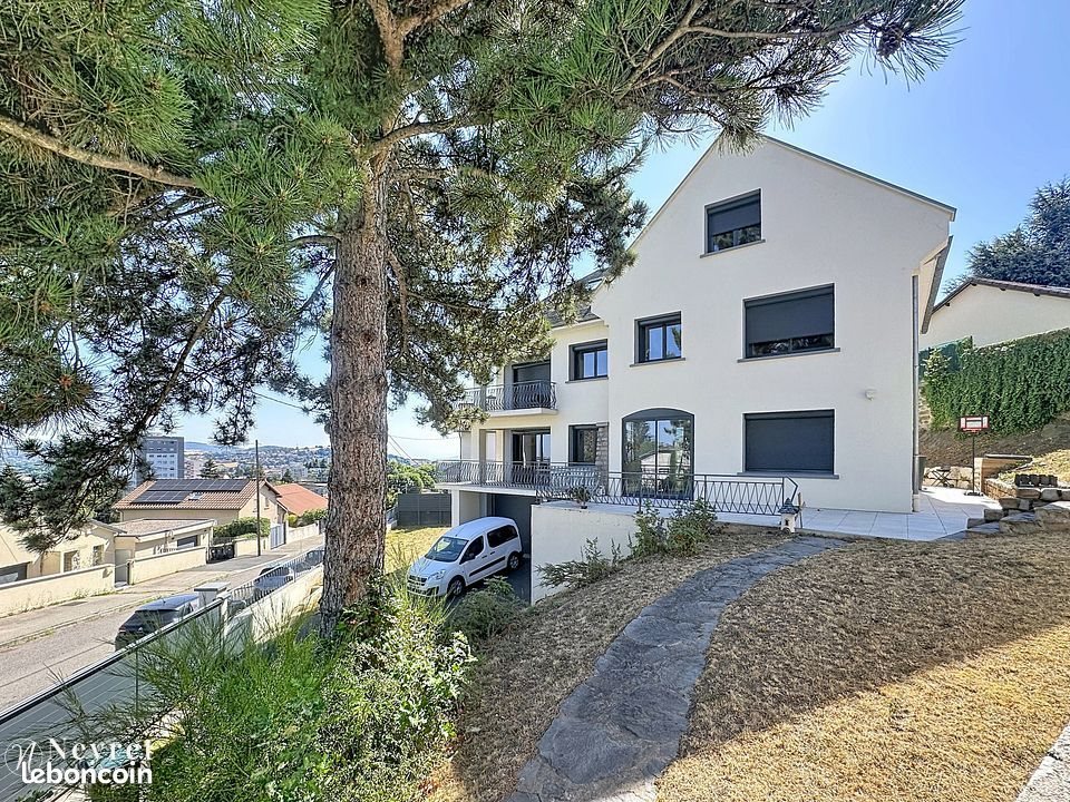 Maison à vendre, 255m², Saint-Etienne