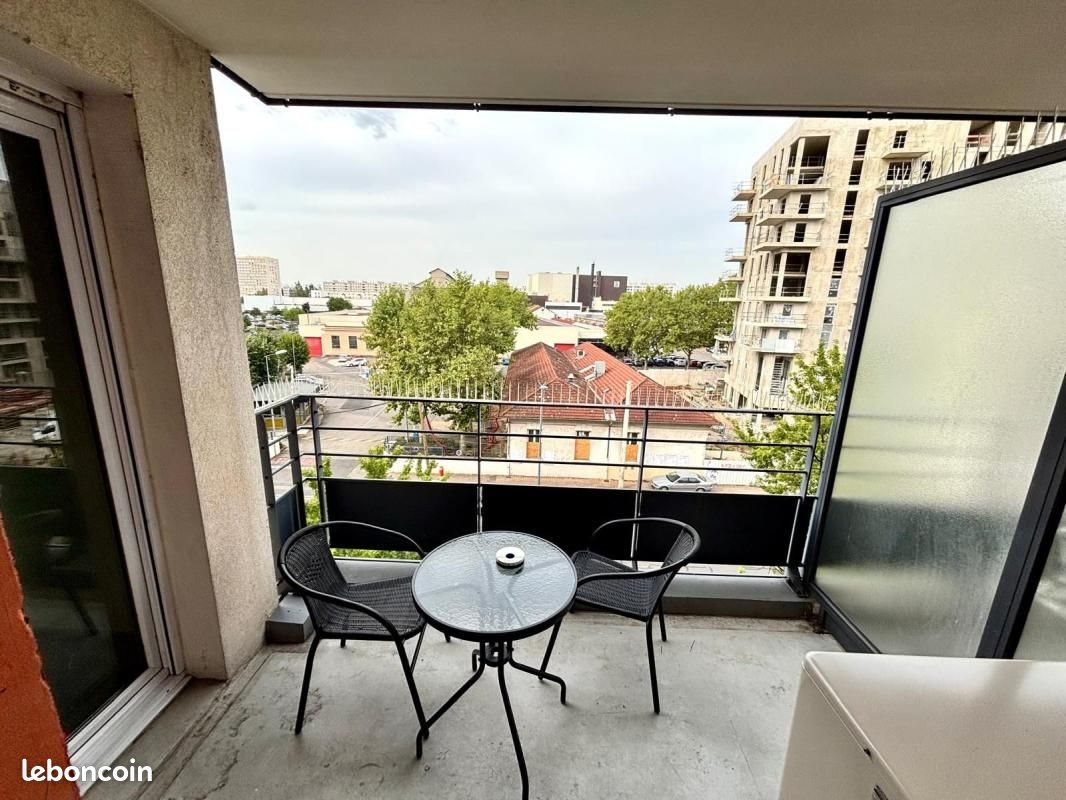 Appartement à louer, 68m², Lyon 8ème
