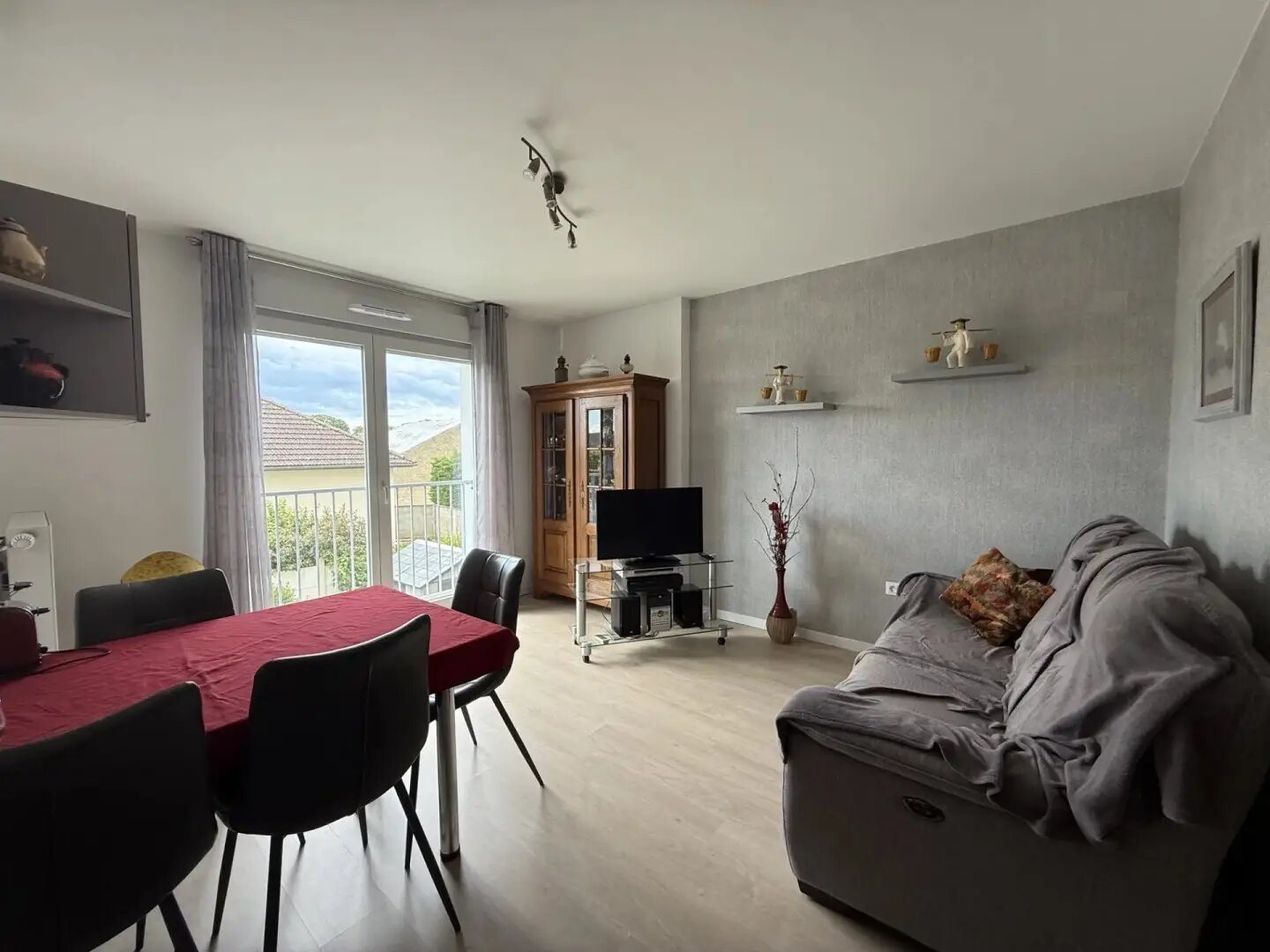 Appartement à vendre, 75m², Egly