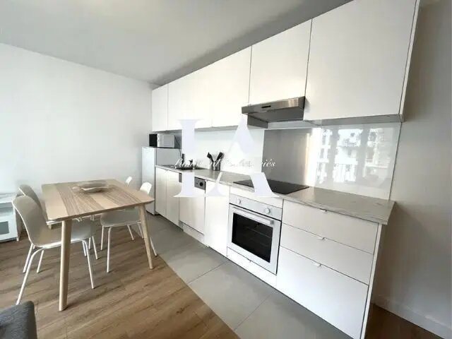 Appartement à louer, 34m², Clichy