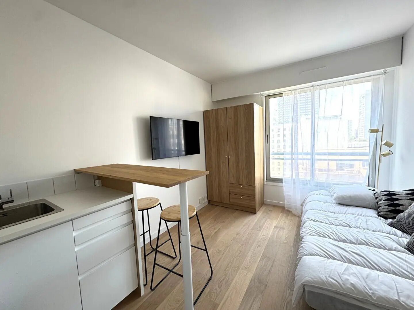 Appartement à louer, 17m², Courbevoie