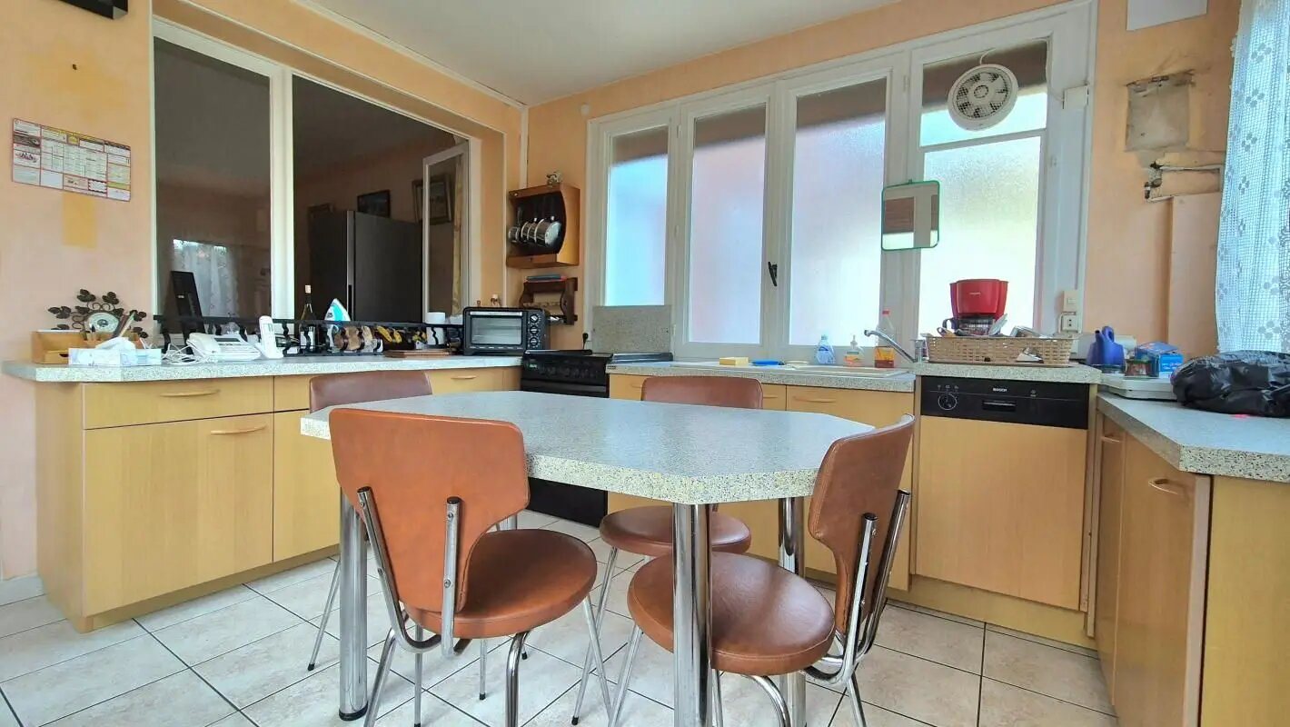 Maison à vendre, 102m², Saint-Léger-du-Bourg-Denis