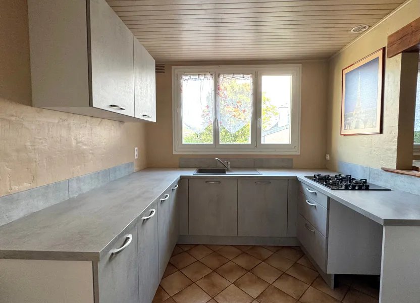 Maison à vendre, 147m², Saint-Léger-du-Bourg-Denis