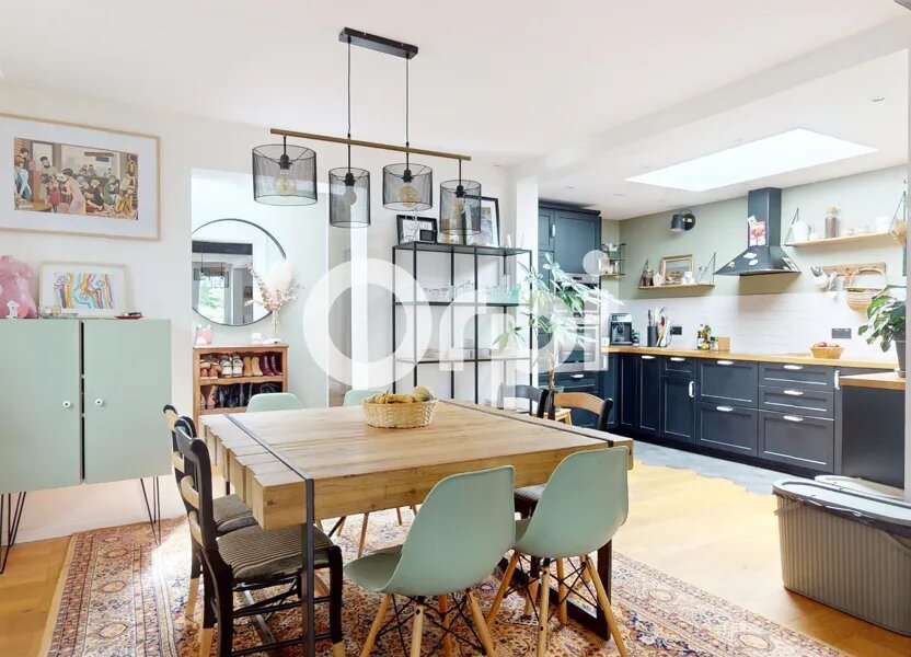 Maison à vendre, 175m², Saint-Laurent-de-Brèvedent