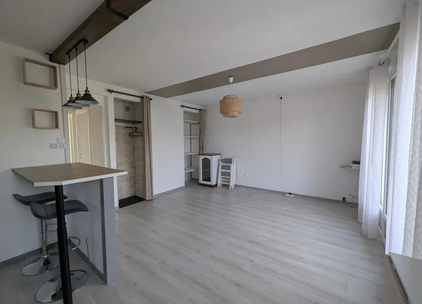Maison à louer, 60m², Beton-Bazoches