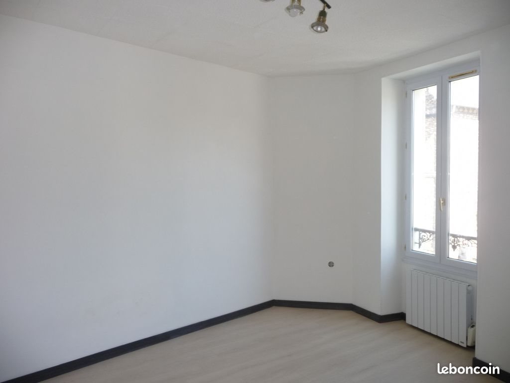 Appartement à louer, 16m², Nemours