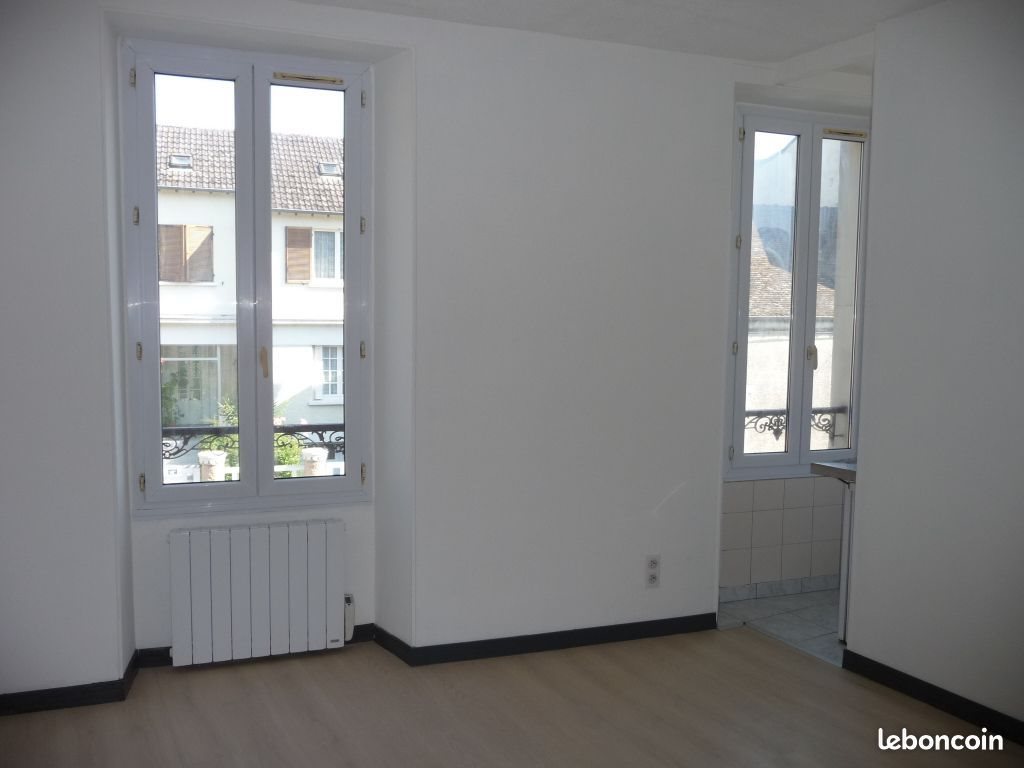 Appartement à louer, 16m², Nemours