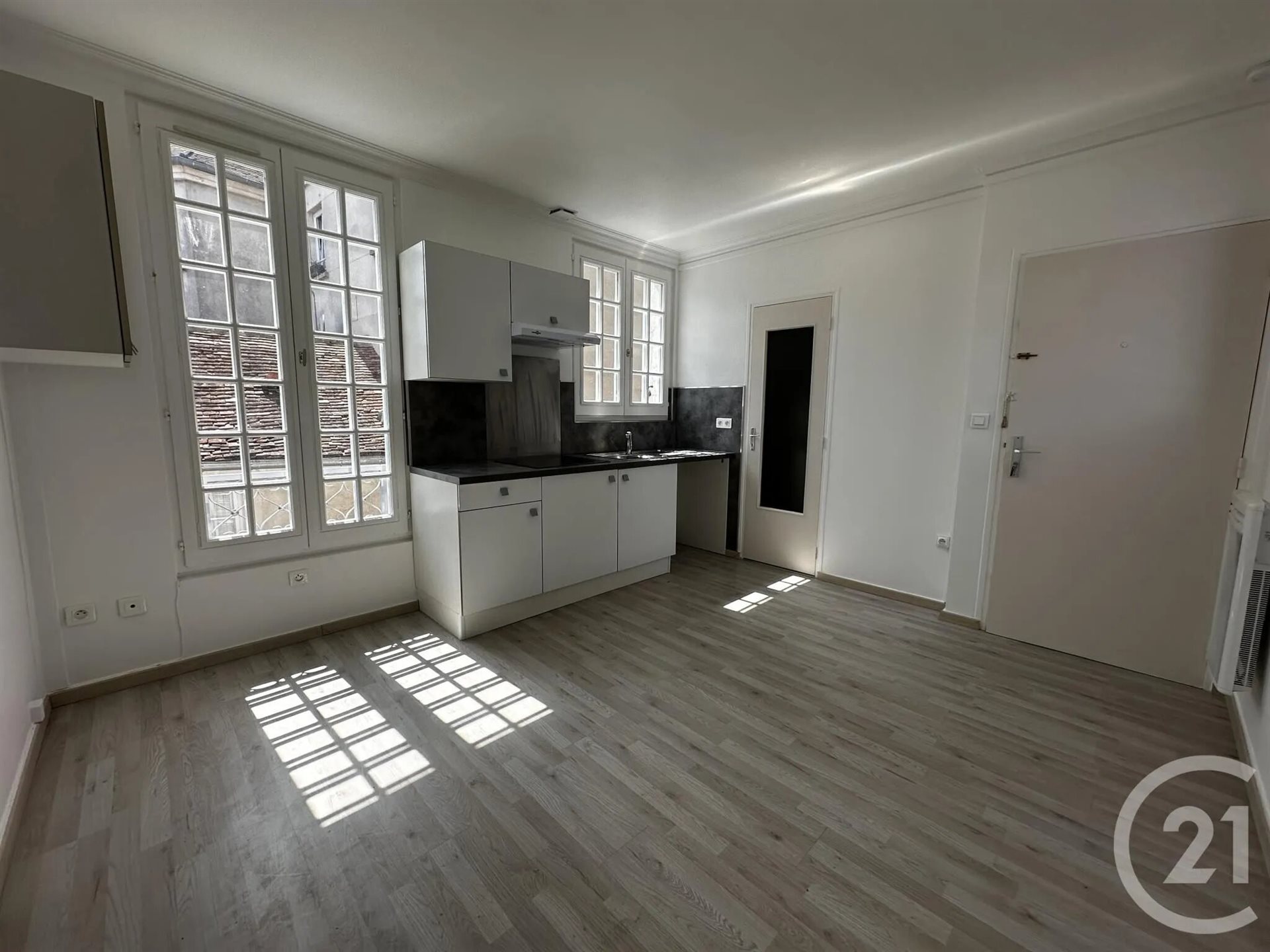 Appartement à louer, 21m², Brie-Comte-Robert