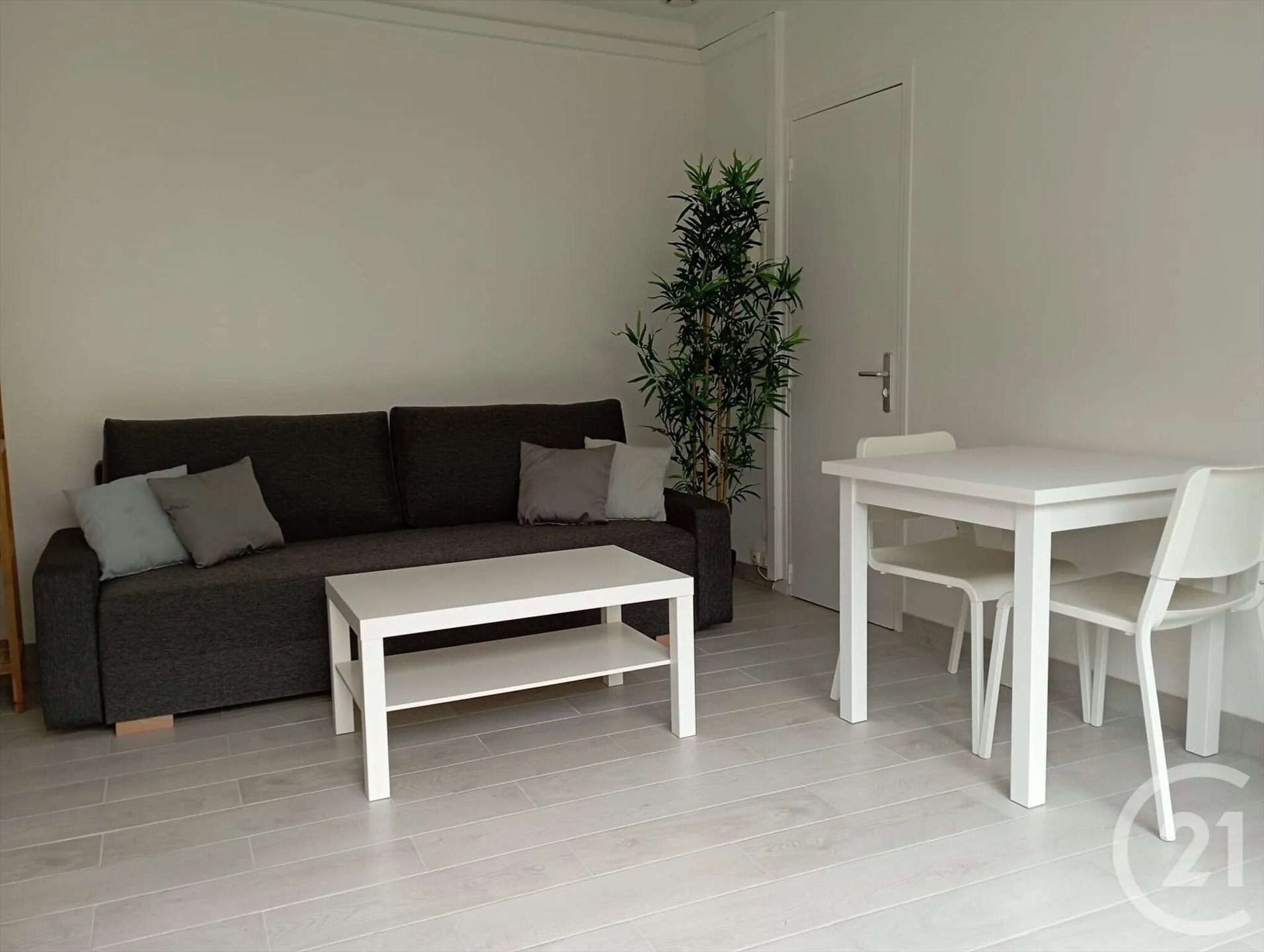 Appartement à louer, 19m², Brie-Comte-Robert