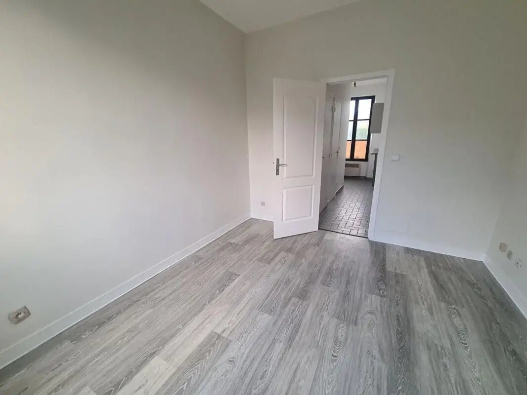 Appartement à louer, 19m², Barbizon