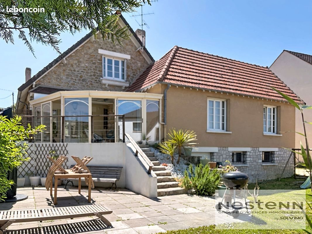 Maison à vendre, 190m², Pringy