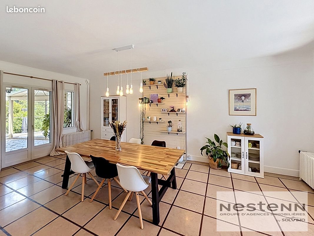 Maison à vendre, 190m², Pringy