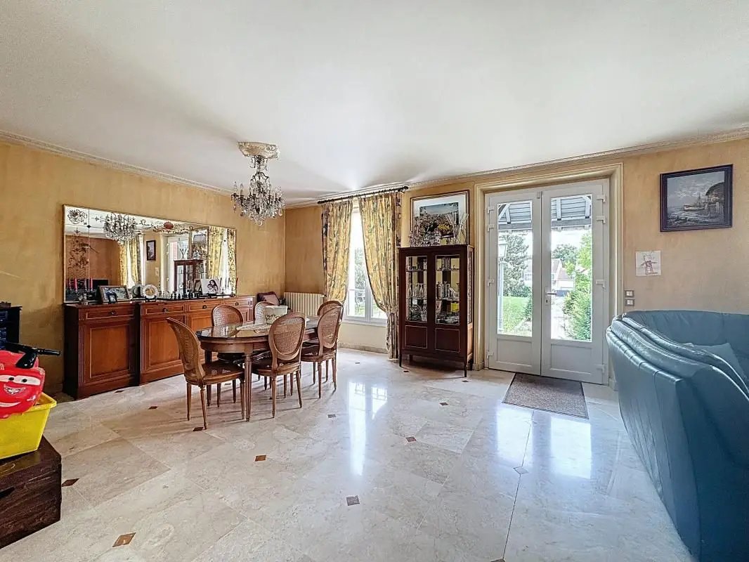 Maison à vendre, 133m², Fontenay-Trésigny