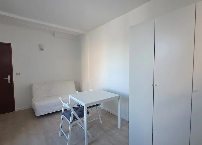 Appartement à louer, 19m², Fontainebleau