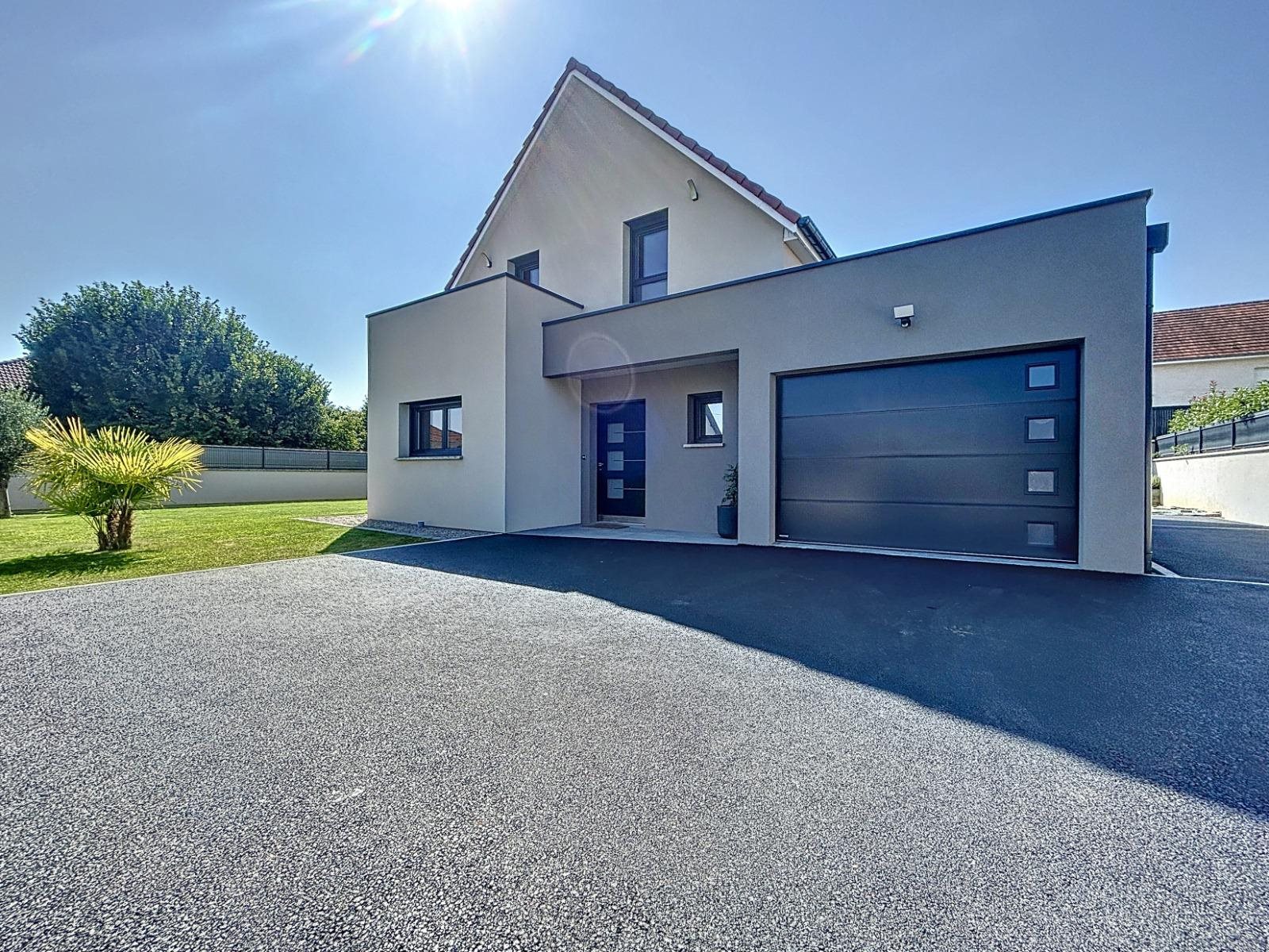Maison à vendre, 105m², Lure