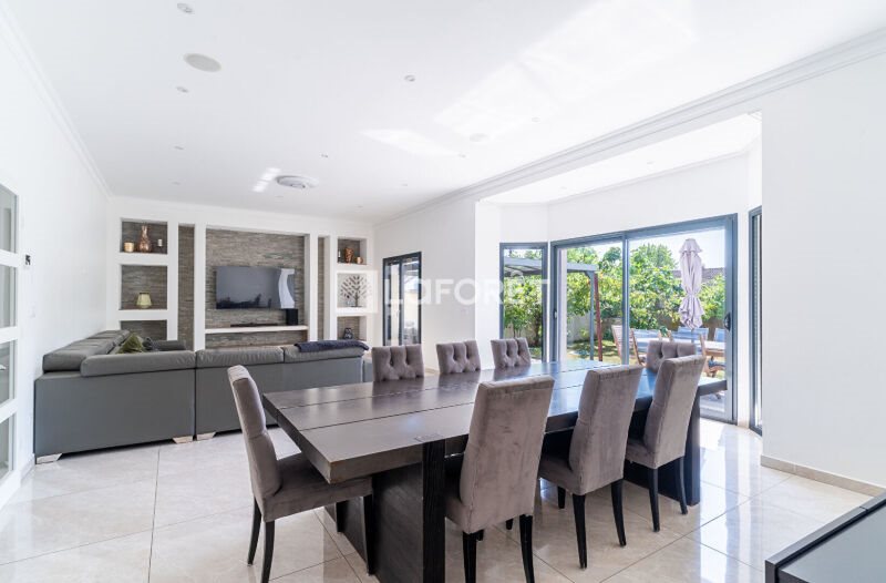 Maison à vendre, 204m², Aubergenville