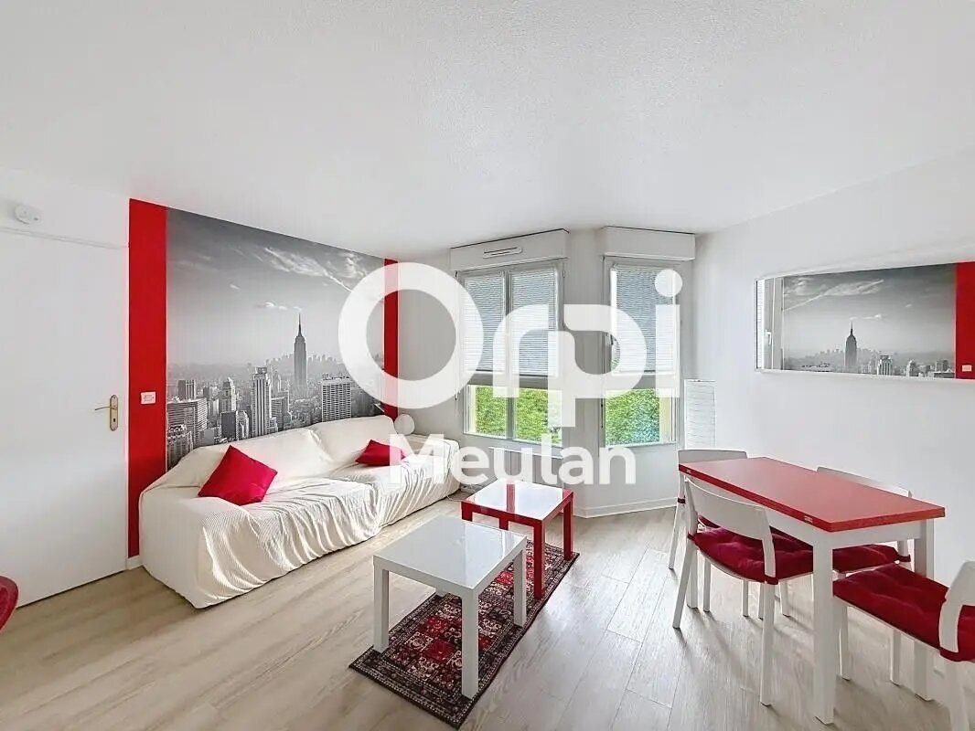 Appartement à louer, 37m², Cergy