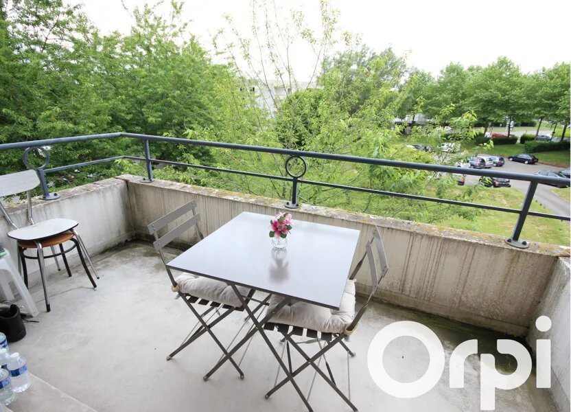 Appartement à louer, 43m², Elancourt