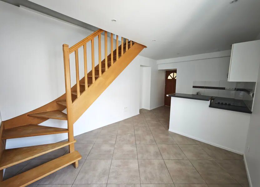 Appartement à louer, 29m², Epône