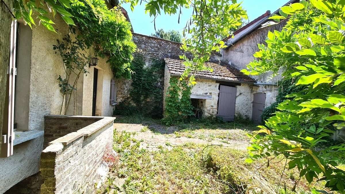 Maison à vendre, 100m², Bazemont