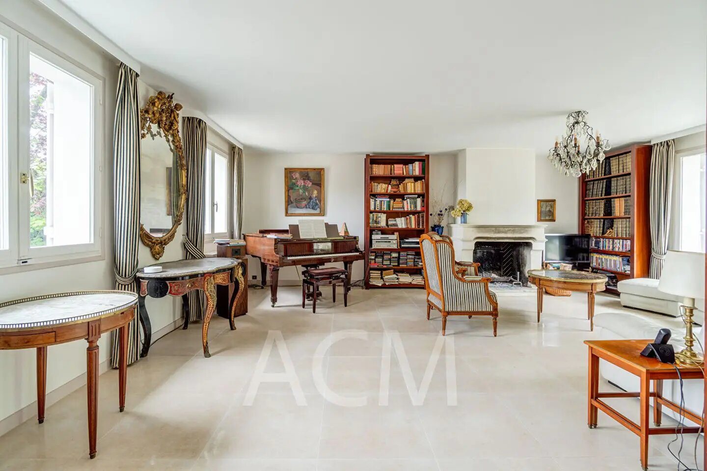 Maison à vendre, 166m², Le Mesnil-le-Roi