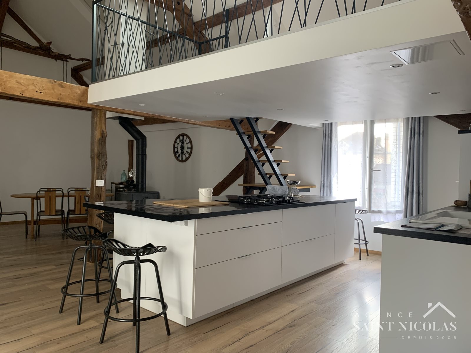 Maison à vendre, 215m², Gaillon-sur-Montcient
