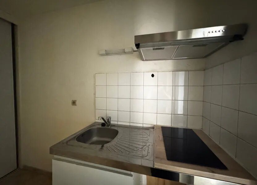 Appartement à louer, 82m², Aussillon