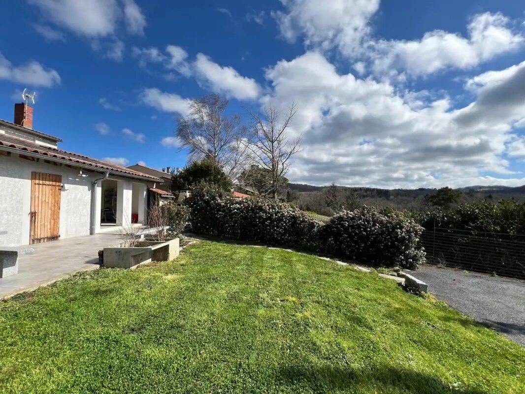 Maison à louer, 157m², Burlats
