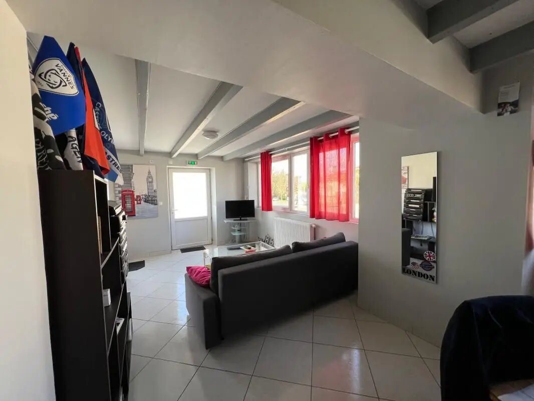 Maison à louer, 157m², Burlats