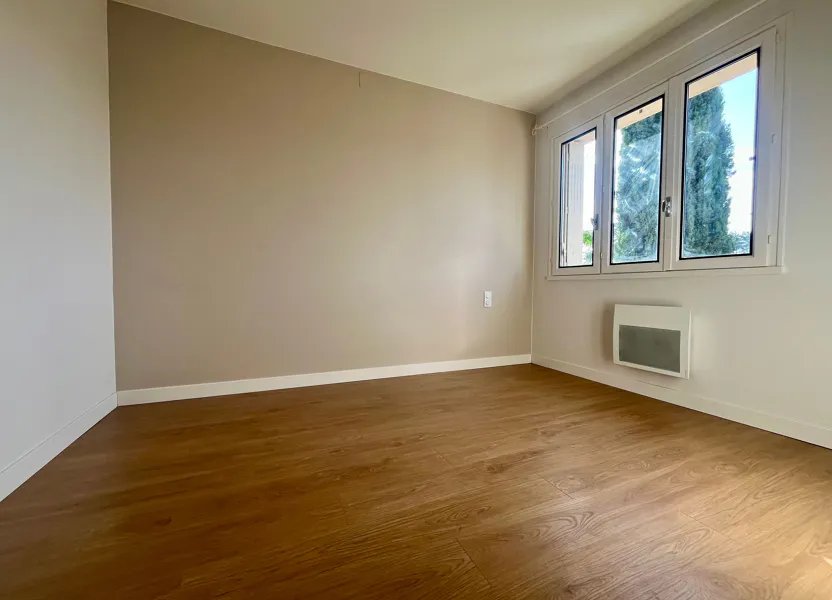 Appartement à louer, 37m², Caussade