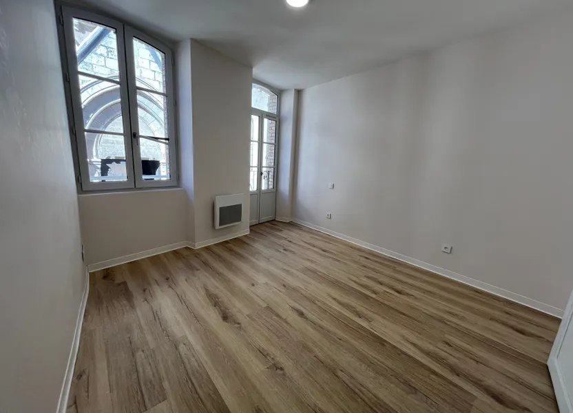 Appartement à louer, 67m², Caussade