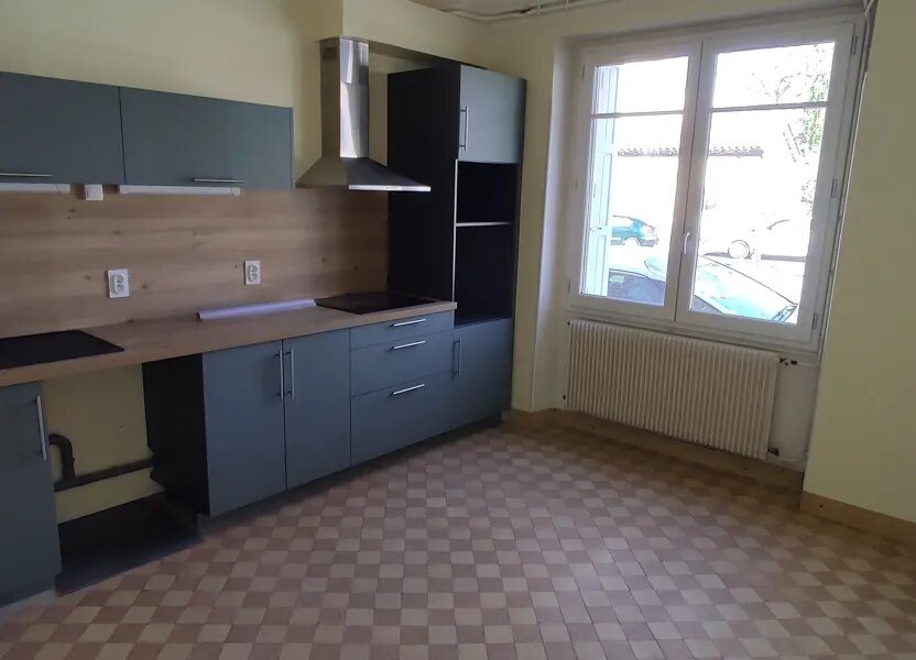 Maison à louer, 142m², Montpezat-de-Quercy